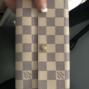 Louis Vuitton Sarah wallet